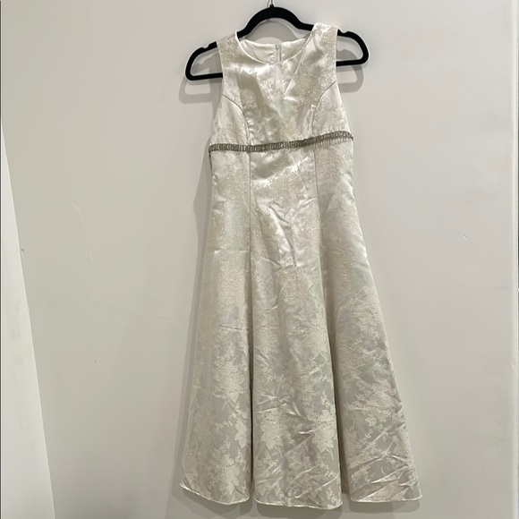Jessica McClintock Girls Size 14 Beaded Floral
Gown Dress Ivory Gold - Picture 1 of 16